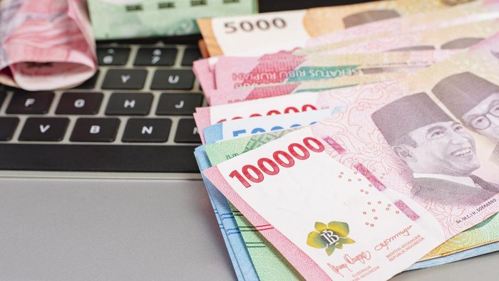 Ilustrasi lembaran uang rupiah, mata uang yang berlaku di Indonesia. (Foto Getty Images)